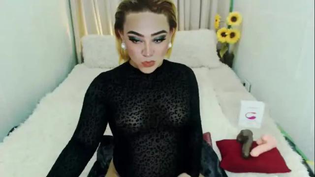 Image 4 of wildhotivana Stream on Chaturbate on 1 month ago