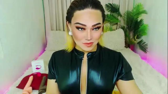 Image 11 of wildhotivana Stream on Chaturbate on 1 month ago