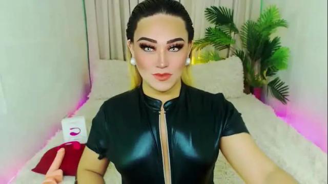Image 4 of wildhotivana Stream on Chaturbate on 1 month ago