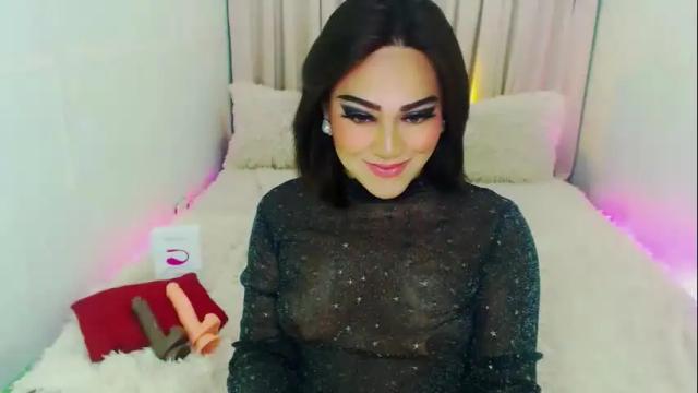 Image 2 of wildhotivana Stream on Chaturbate on 23 days ago