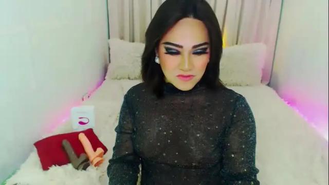 Image 3 of wildhotivana Stream on Chaturbate on 23 days ago
