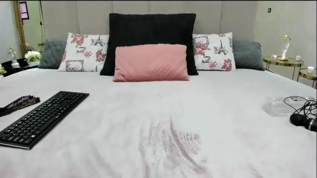 Image 4 of wildkatrina_ Stream on Chaturbate on 19 days ago