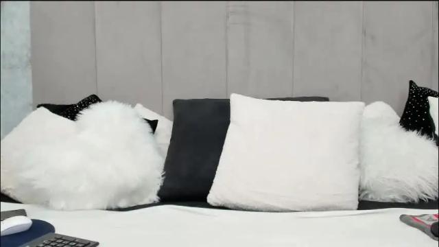 Image 12 of wildkatrina_ Stream on Chaturbate on 1 month ago