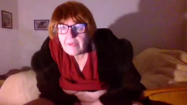 Image 2 of wildredcat Stream on Chaturbate on 15 months ago