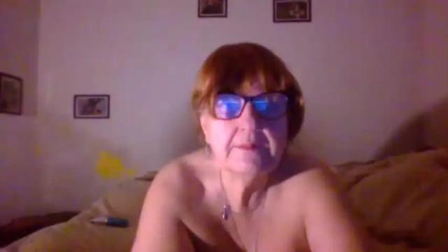 Image 10 of wildredcat Stream on Chaturbate on 14 months ago