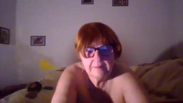 Image 6 of wildredcat Stream on Chaturbate on 14 months ago