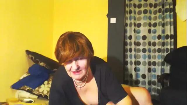 Image 3 of wildredcat Stream on Chaturbate on 1 month ago