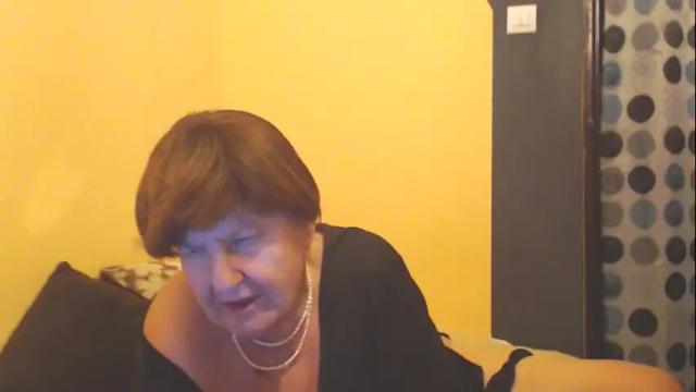 Image 8 of wildredcat Stream on Chaturbate on 1 month ago