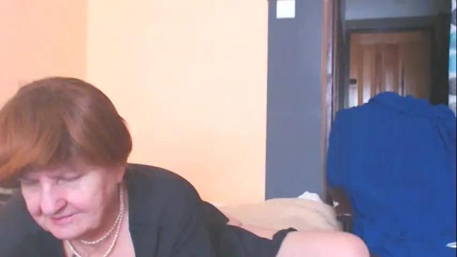 Image 3 of wildredcat Stream on Chaturbate on 1 month ago