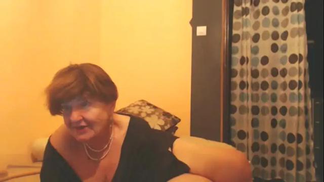 Image 4 of wildredcat Stream on Chaturbate on 21 days ago