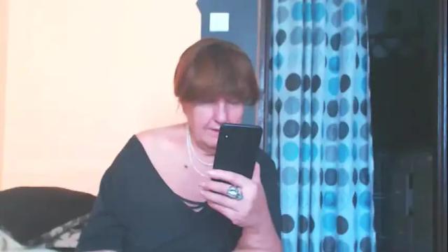 Image 7 of wildredcat Stream on Chaturbate on 12 days ago