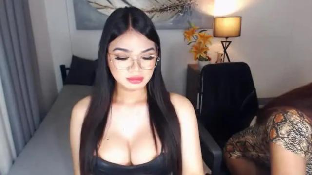 Image 12 of wildsavagelucy Stream on Chaturbate on 15 months ago