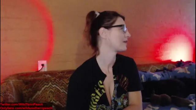 Image 4 of wildsouthernpeach Stream on Chaturbate on 17 months ago