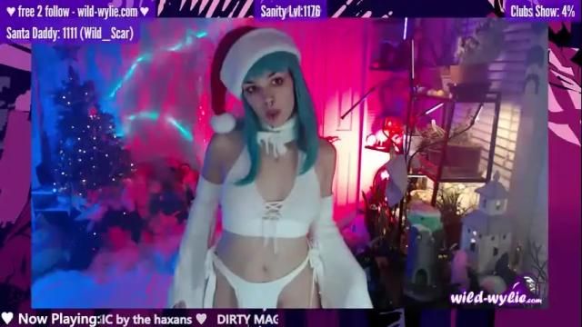 Image 12 of wildwylie Stream on Chaturbate on 18 months ago