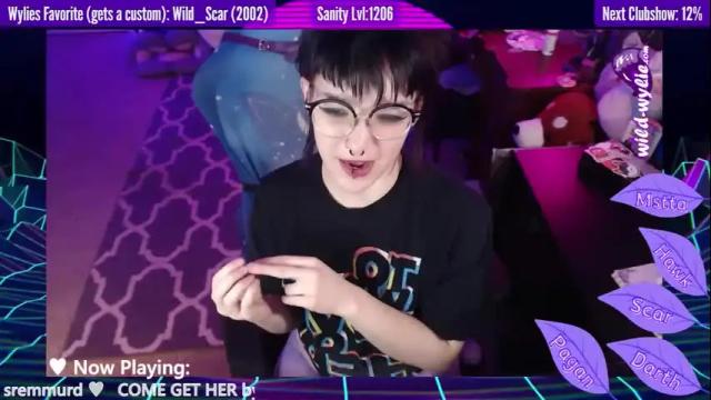 Image 4 of wildwylie Stream on Chaturbate on 15 months ago