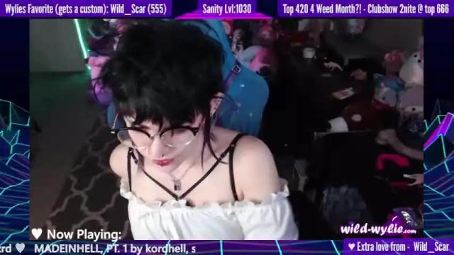 Image 12 of wildwylie Stream on Chaturbate on 14 months ago
