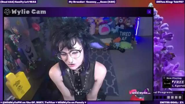 Image 3 of wildwylie Stream on Chaturbate on 18 days ago
