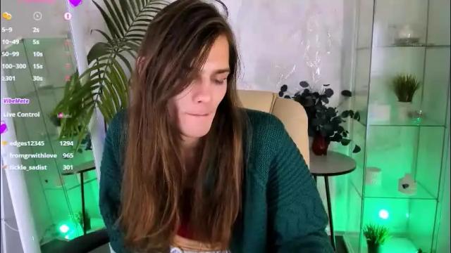 Image 10 of will_snake Stream on Chaturbate on 29 days ago