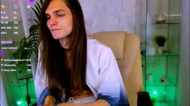 Image 12 of will_snake Stream on Chaturbate on 25 days ago