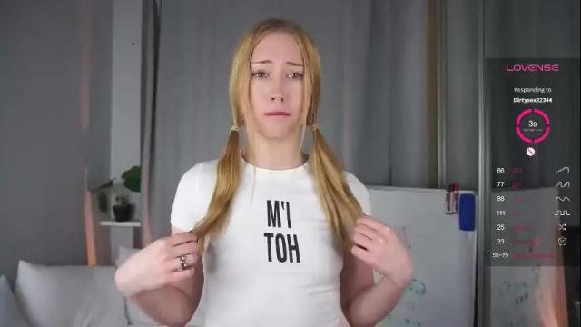 Image 6 of willabelow Stream on Chaturbate on 6 months ago