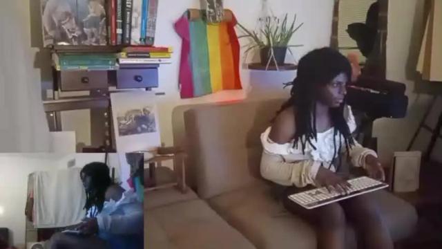 Image 4 of willowsmalls Stream on Chaturbate on 18 months ago
