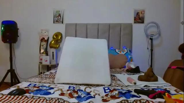 Image 2 of wilson_siara Stream on Chaturbate on 2 months ago