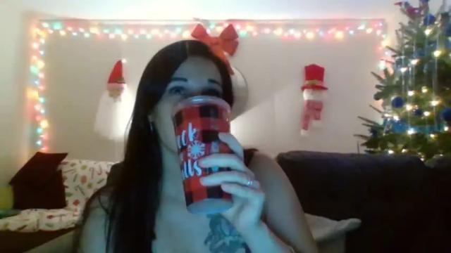 Image 2 of wineguzzler101 Stream on Chaturbate on 17 months ago