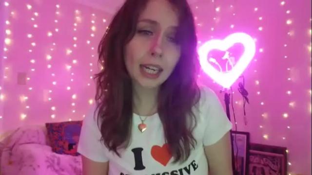 Image 7 of wingardiumleveveosa Stream on Chaturbate on 16 months ago