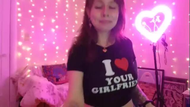 Image 2 of wingardiumleveveosa Stream on Chaturbate on 15 months ago