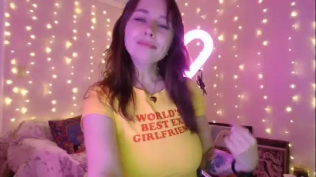 Image 4 of wingardiumleveveosa Stream on Chaturbate on 15 months ago