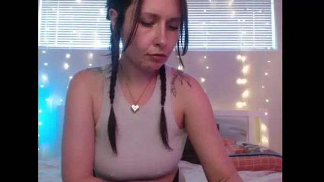 Thumbnail 3, wingardiumleveveosa's Stream at Chaturbate, 1 month ago