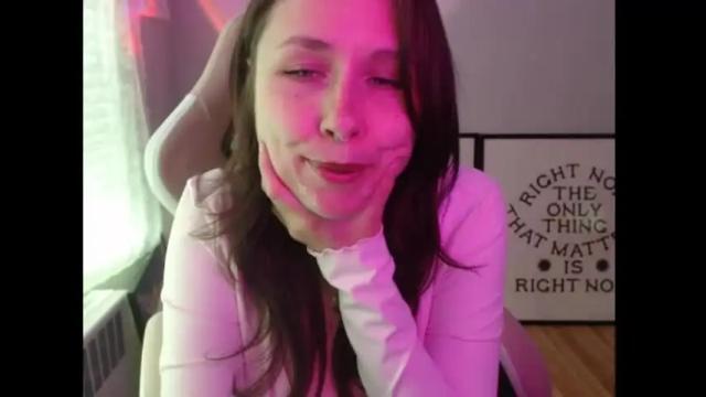 Image 6 of wingardiumleveveosa Stream on Chaturbate on 11 days ago