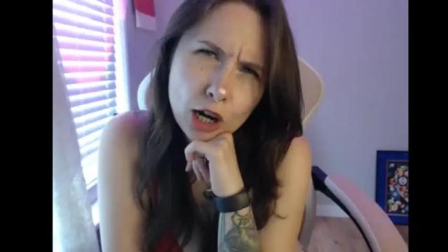 Thumbnail 2, wingardiumleveveosa's Stream at Chaturbate, 4 months ago