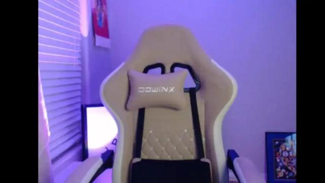 Image 8 of wingardiumleveveosa Stream on Chaturbate on 4 months ago