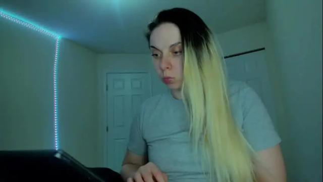 Image 8 of winter_miracle Stream on Chaturbate on 22 days ago