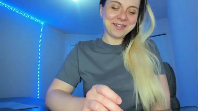 Image 3 of winter_miracle Stream on Chaturbate on 2 months ago
