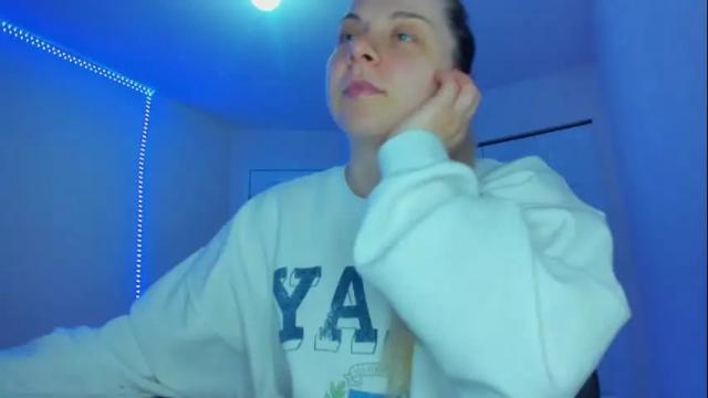Image 7 of winter_miracle Stream on Chaturbate on 6 days ago