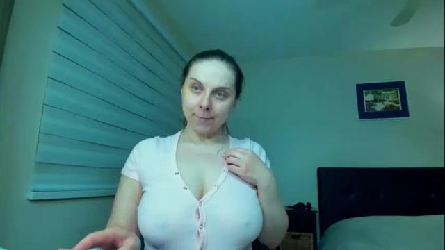 Image 2 of winter_miracle Stream on Chaturbate on 1 month ago