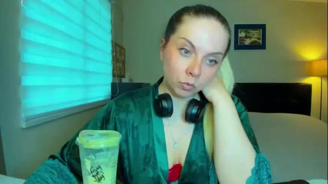 Image 3 of winter_miracle Stream on Chaturbate on 1 month ago