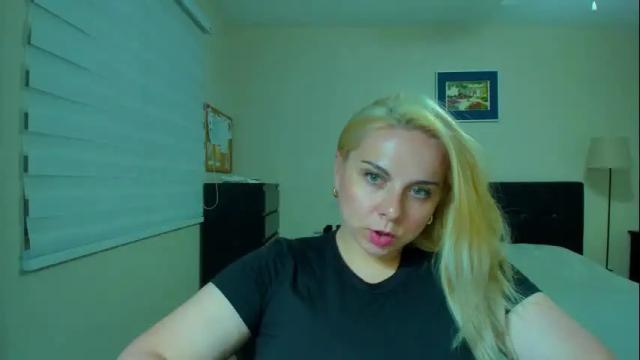 Image 3 of winter_miracle Stream on Chaturbate on 3 months ago