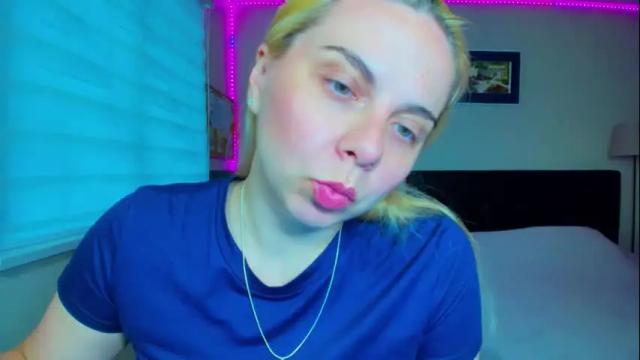 Image 2 of winter_miracle Stream on Chaturbate on 2 months ago