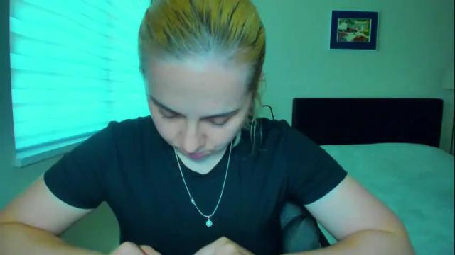 Image 2 of winter_miracle Stream on Chaturbate on 2 months ago