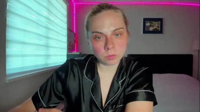 Image 7 of winter_miracle Stream on Chaturbate on 2 months ago