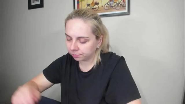 Image 2 of winter_miracle Stream on Chaturbate on 2 months ago