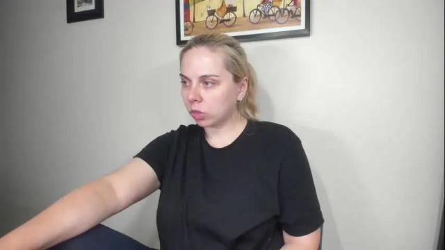 Image 3 of winter_miracle Stream on Chaturbate on 2 months ago