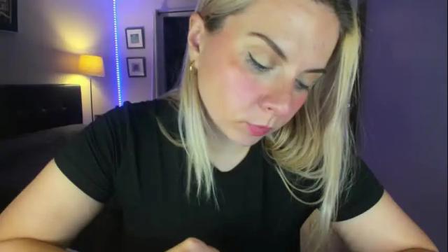 Image 10 of winter_miracle Stream on Chaturbate on 1 month ago