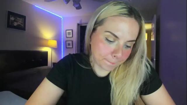 Image 4 of winter_miracle Stream on Chaturbate on 1 month ago