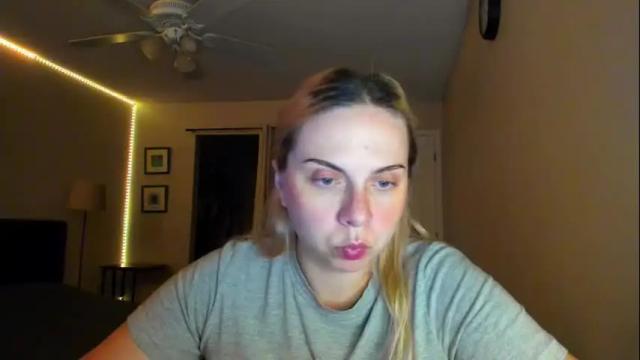 Image 3 of winter_miracle Stream on Chaturbate on 1 month ago