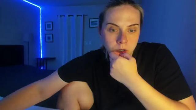 Image 4 of winter_miracle Stream on Chaturbate on 1 month ago