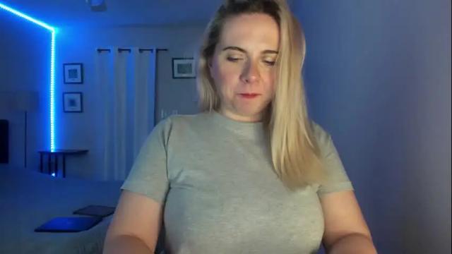 Image 4 of winter_miracle Stream on Chaturbate on 1 month ago